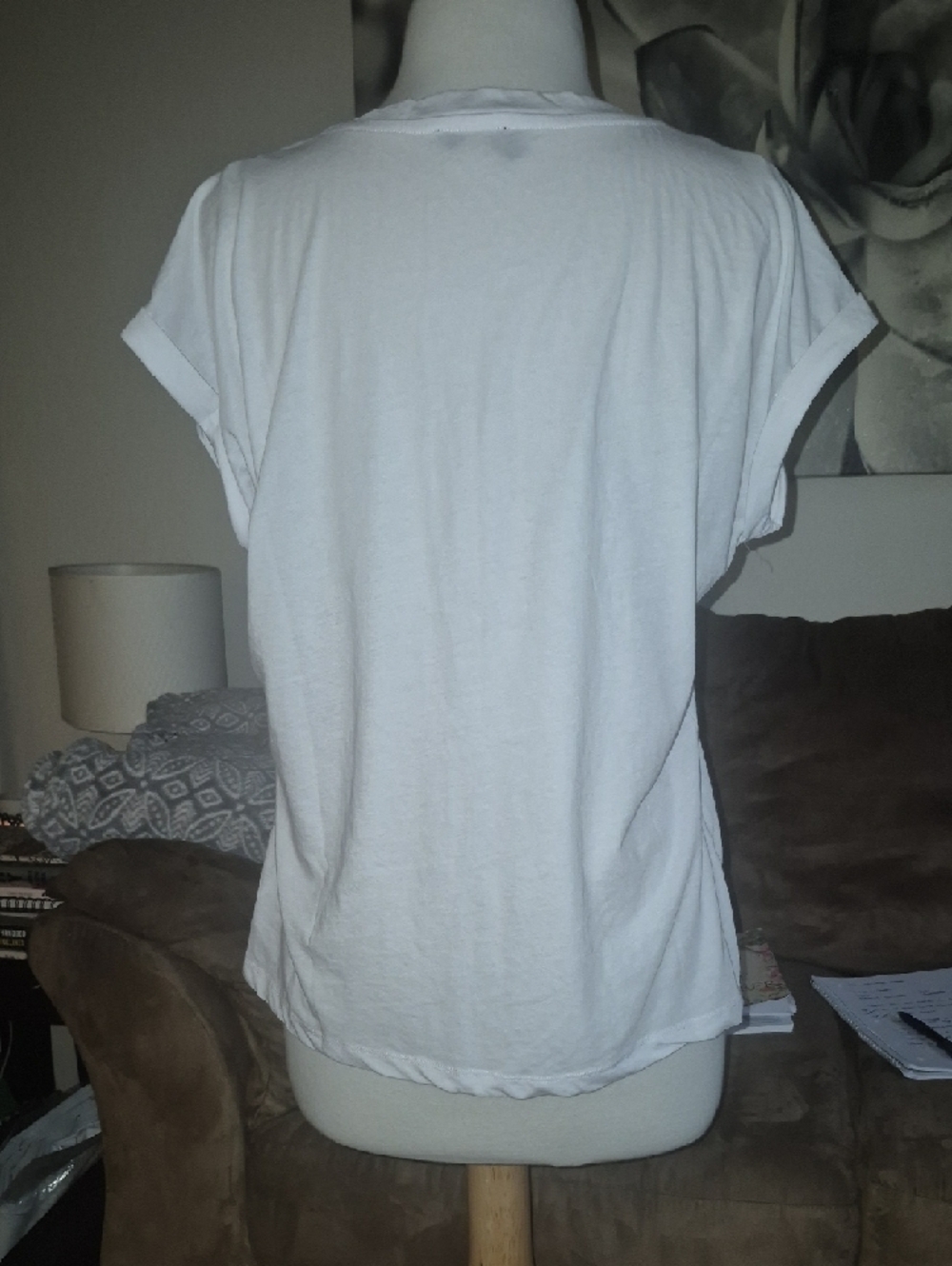 Jessica Simpson White V-Neck Short Sleeve Tee - Picture 3 of 7